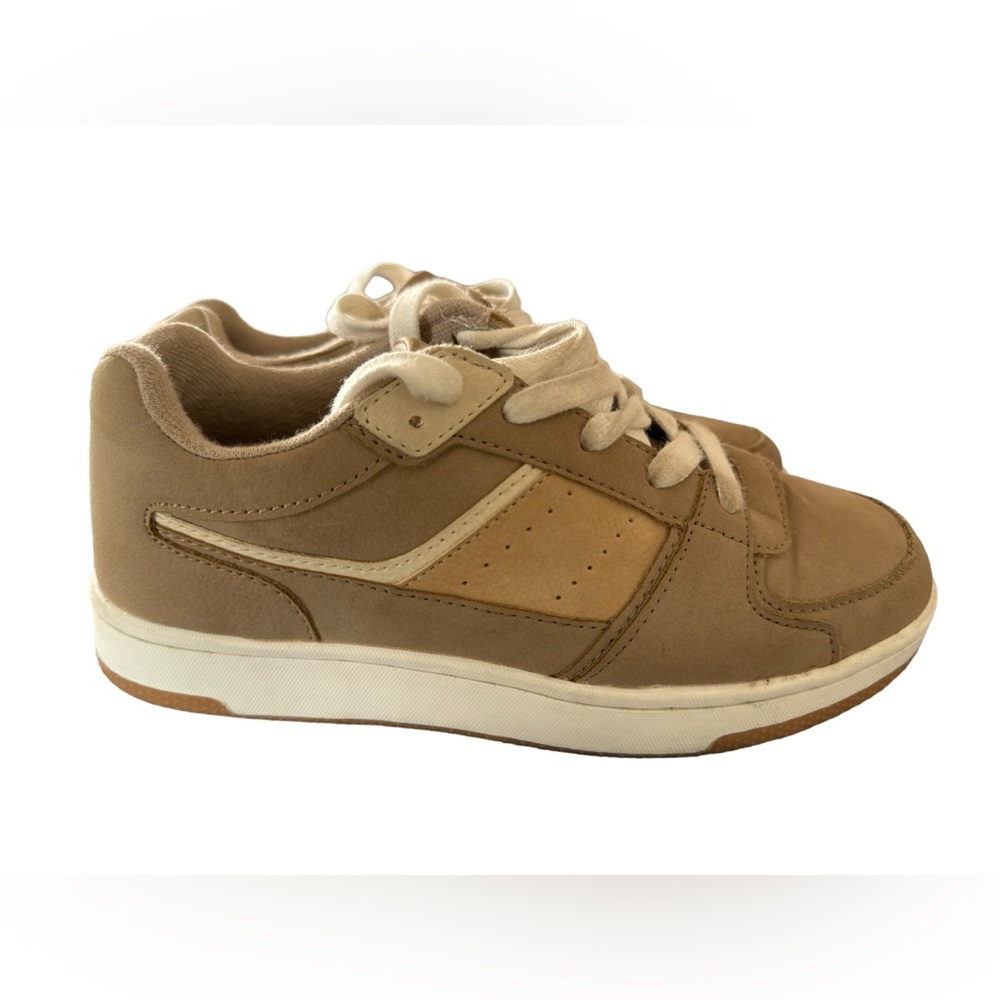 Zara Skater Kids Sneakers Shoes- beige/brown with laces. Size EU 34 Pre-loved